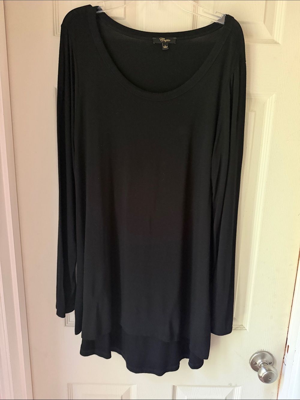 Cupio Black Long Sleeve Scoop Neck Tunic